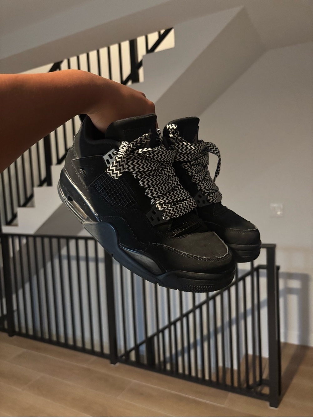 black cat jordan 4s